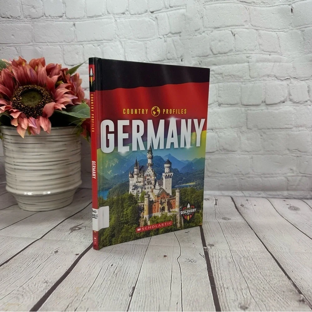 Scholastic 2018 Germany Country Profiles Book -hard cover blastoff discovery